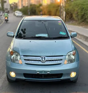 Toyota IST 2003 Blue