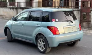 Toyota IST 2003 Blue