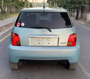 Toyota IST 2003 Blue