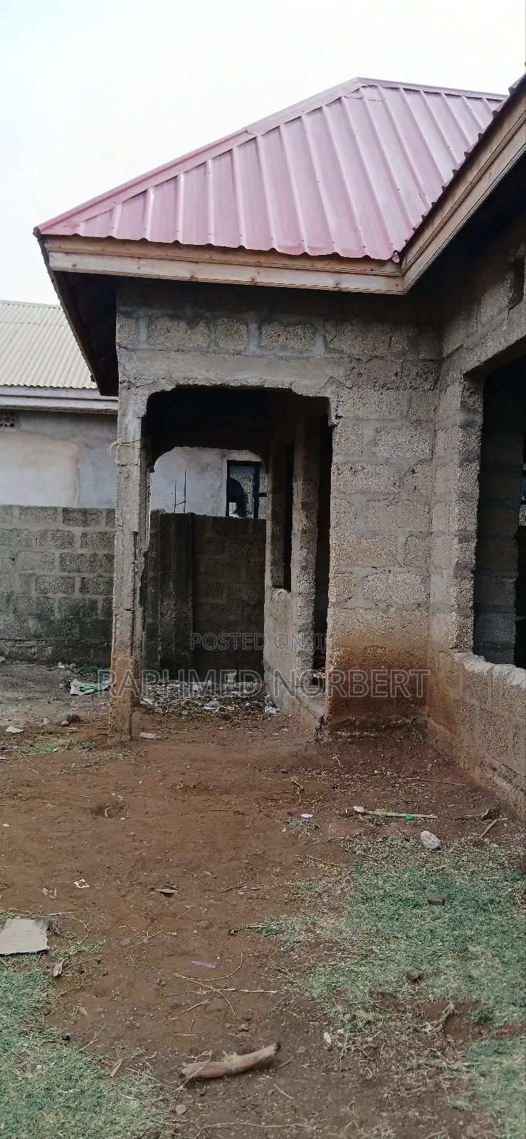 2bdrm House in Tanzania Realestates, Arusha for sale