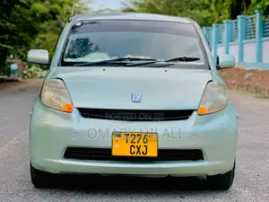 Toyota Passo 2004 Green