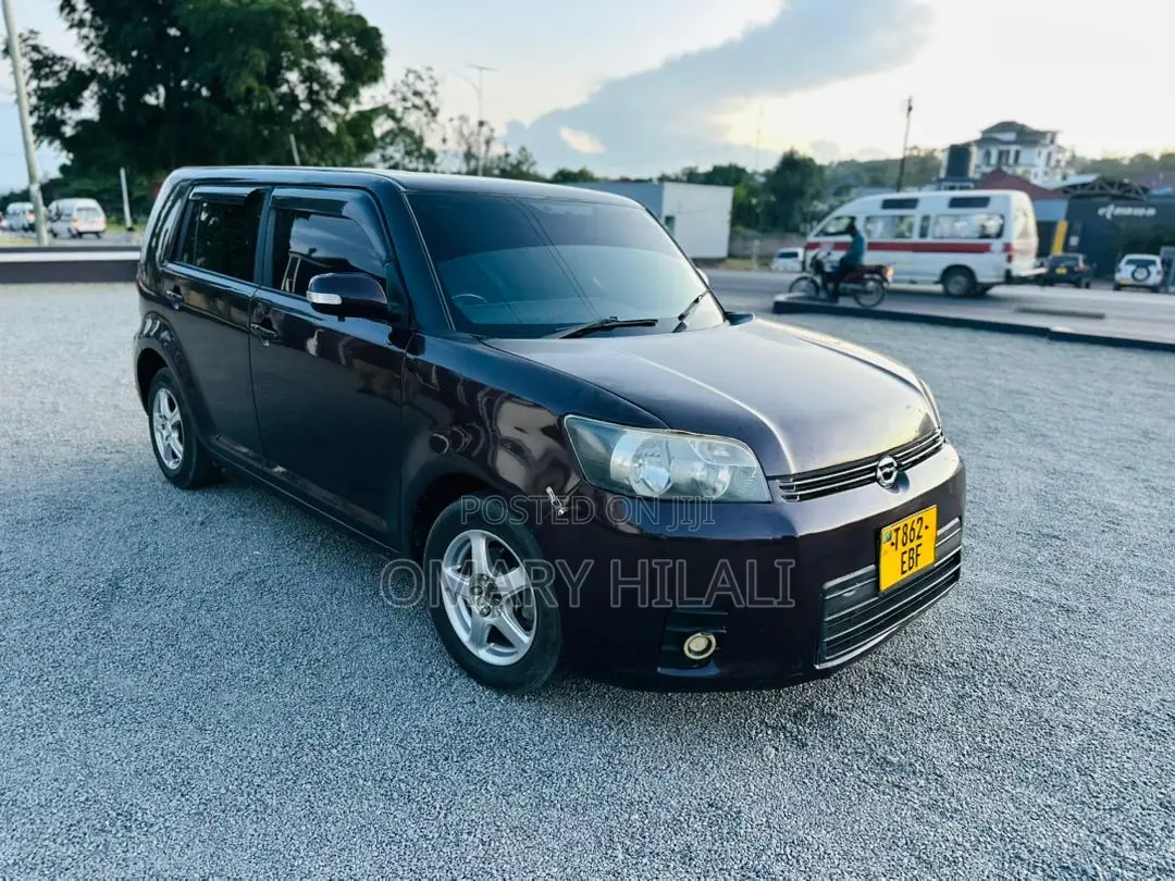 Toyota Corolla Rumion 2008 Maroon