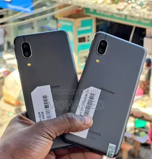 Sharp Aquos Sense 2 SHV43 32 GB Silver