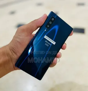 Fujitsu Arrows NX9 F-52A 128 GB Blue