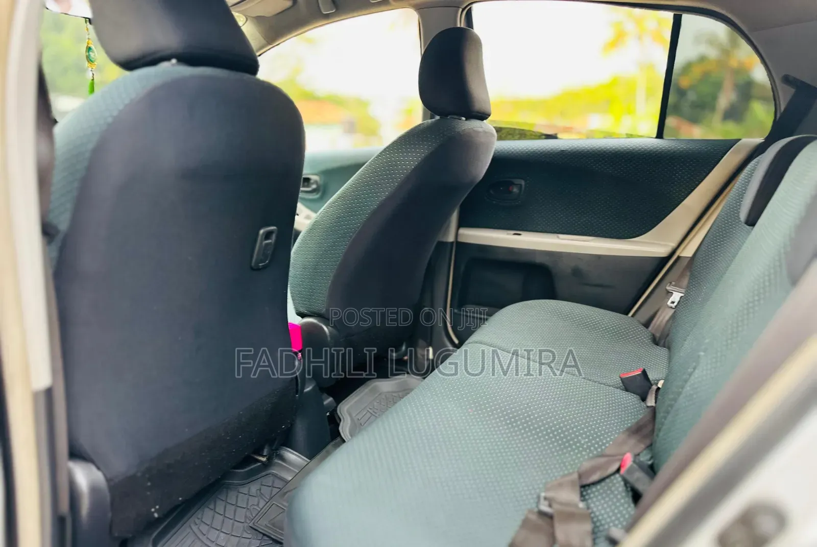 Toyota Vitz 2004 Silver