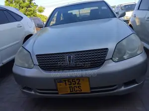 Toyota Mark II 2004 Silver