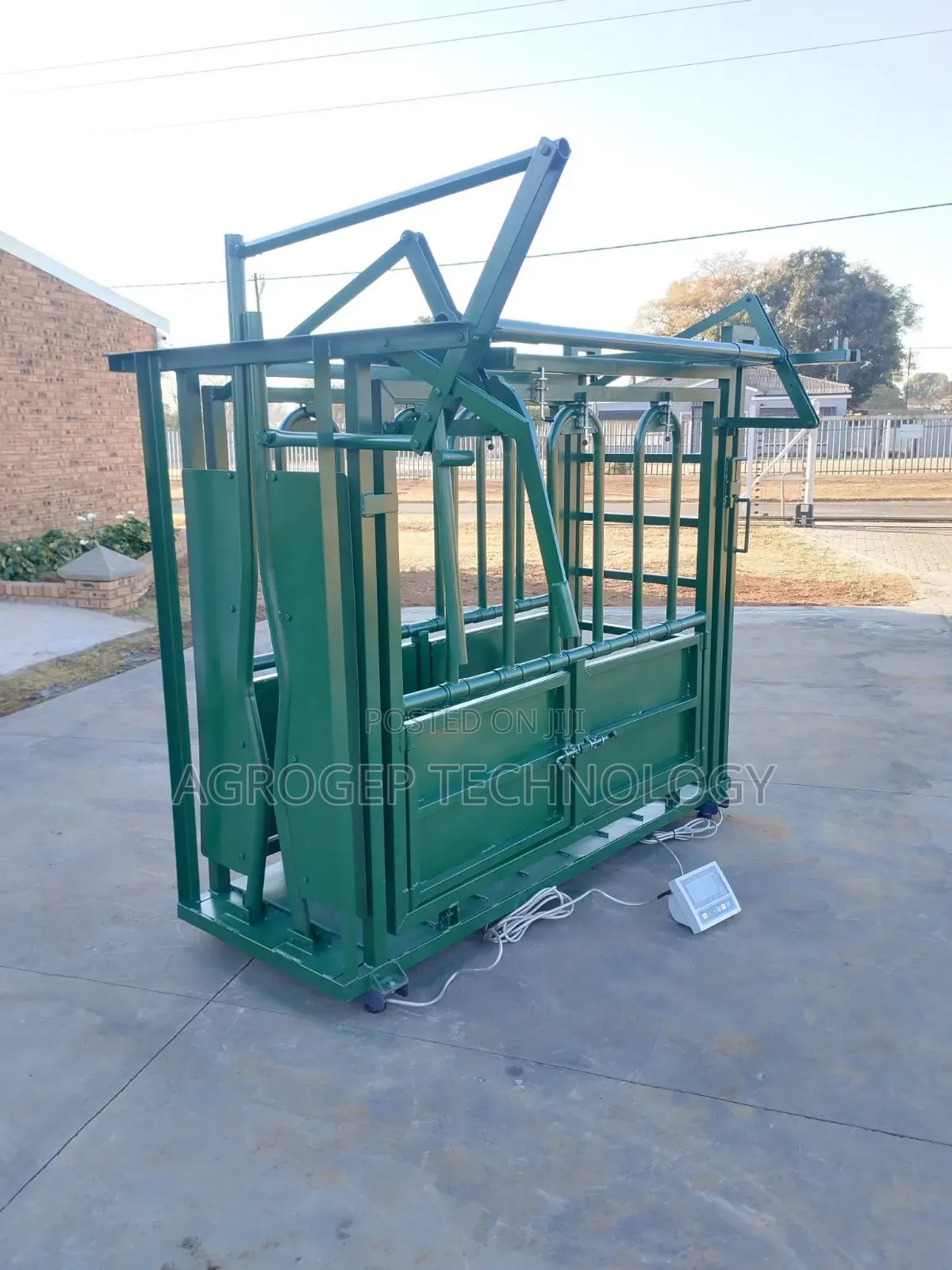 Cattle Neck Clamp