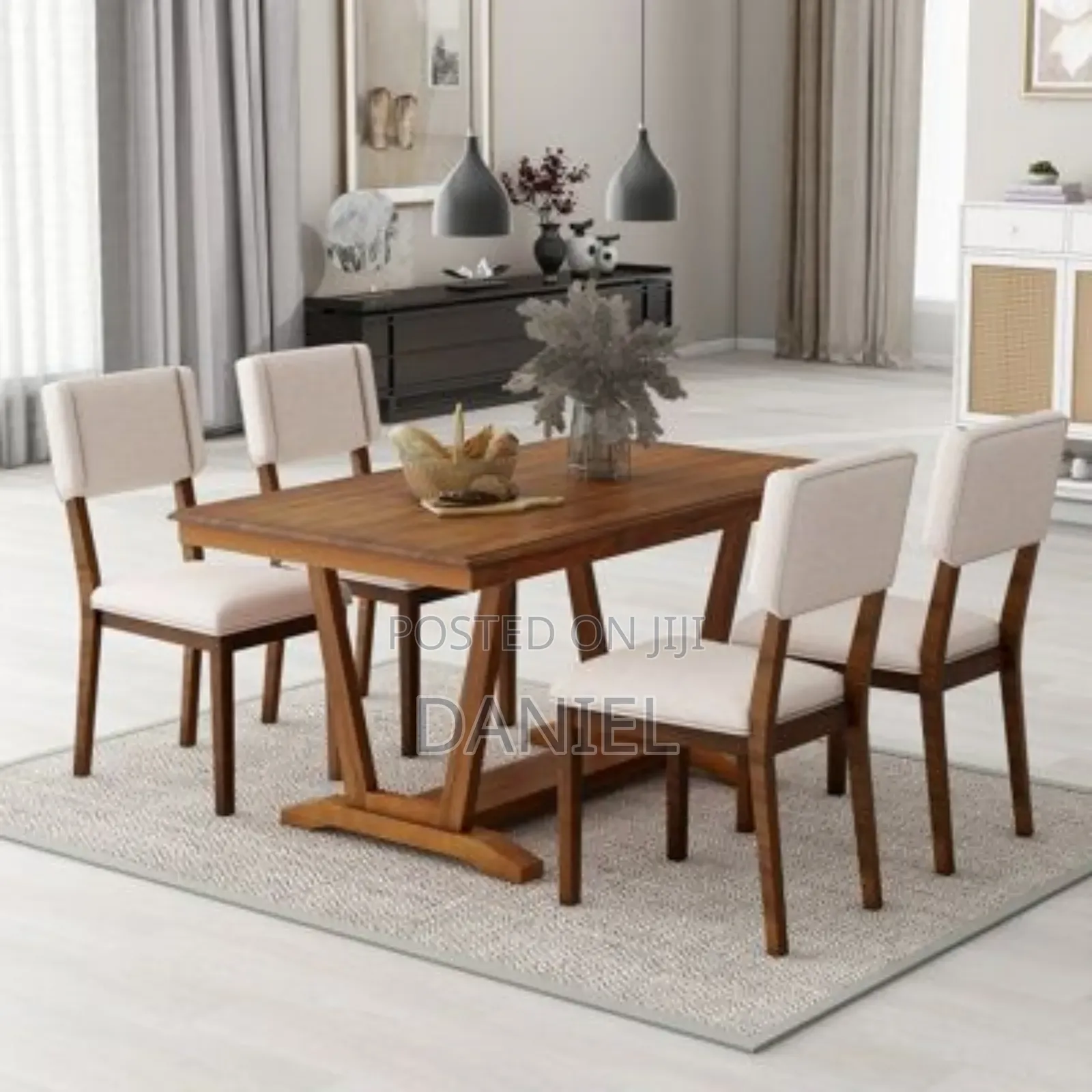 Dining Table Ya Watu Wa Nne