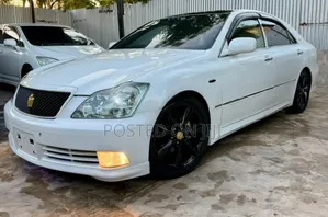 Toyota Crown 2004 White