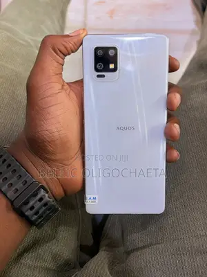 Sharp Aquos zero6 128 GB White