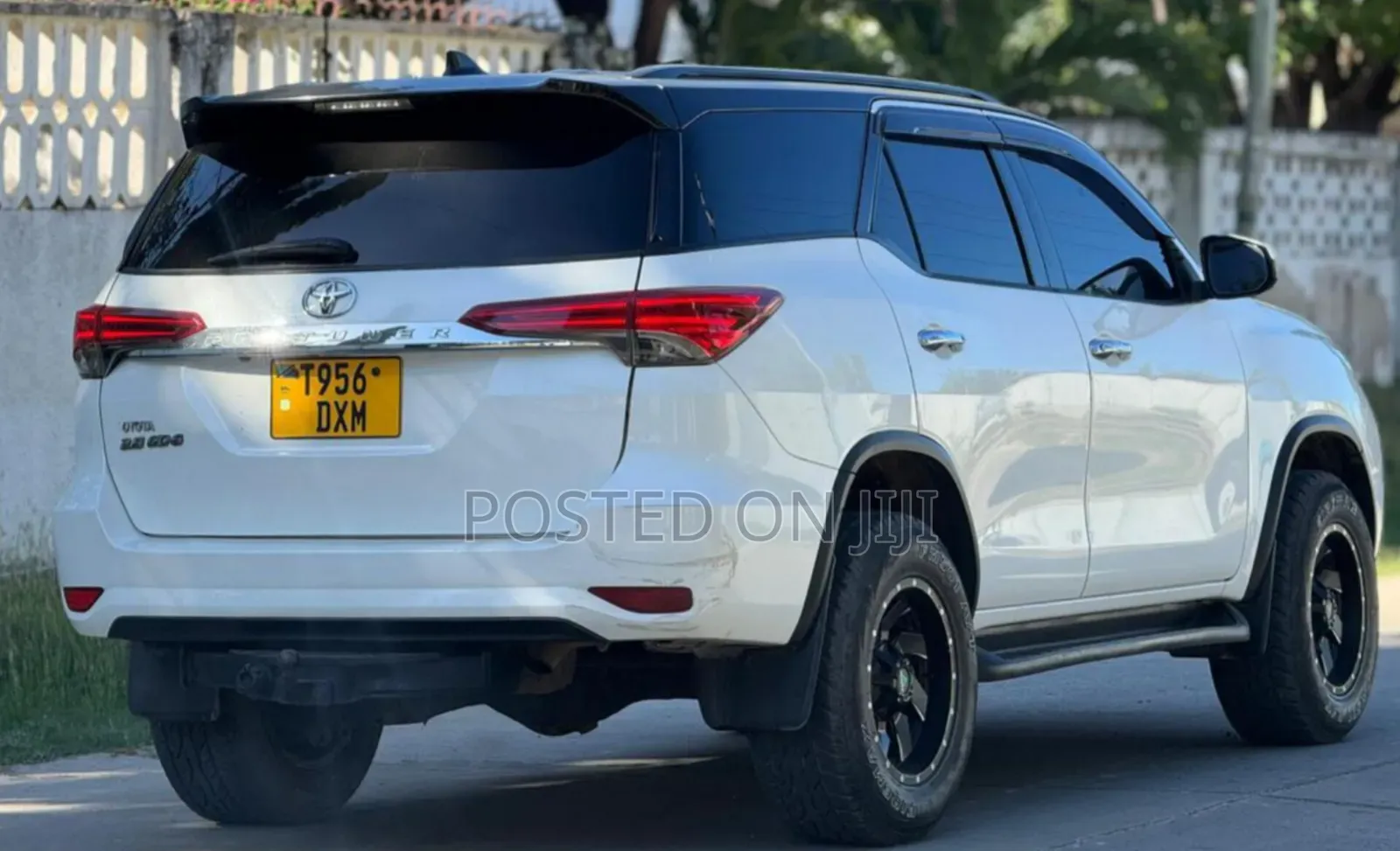 Toyota Fortuner 2018 White