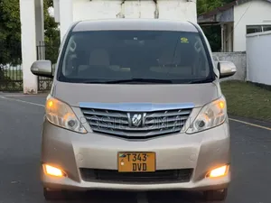 Toyota Alphard 2009 Gold