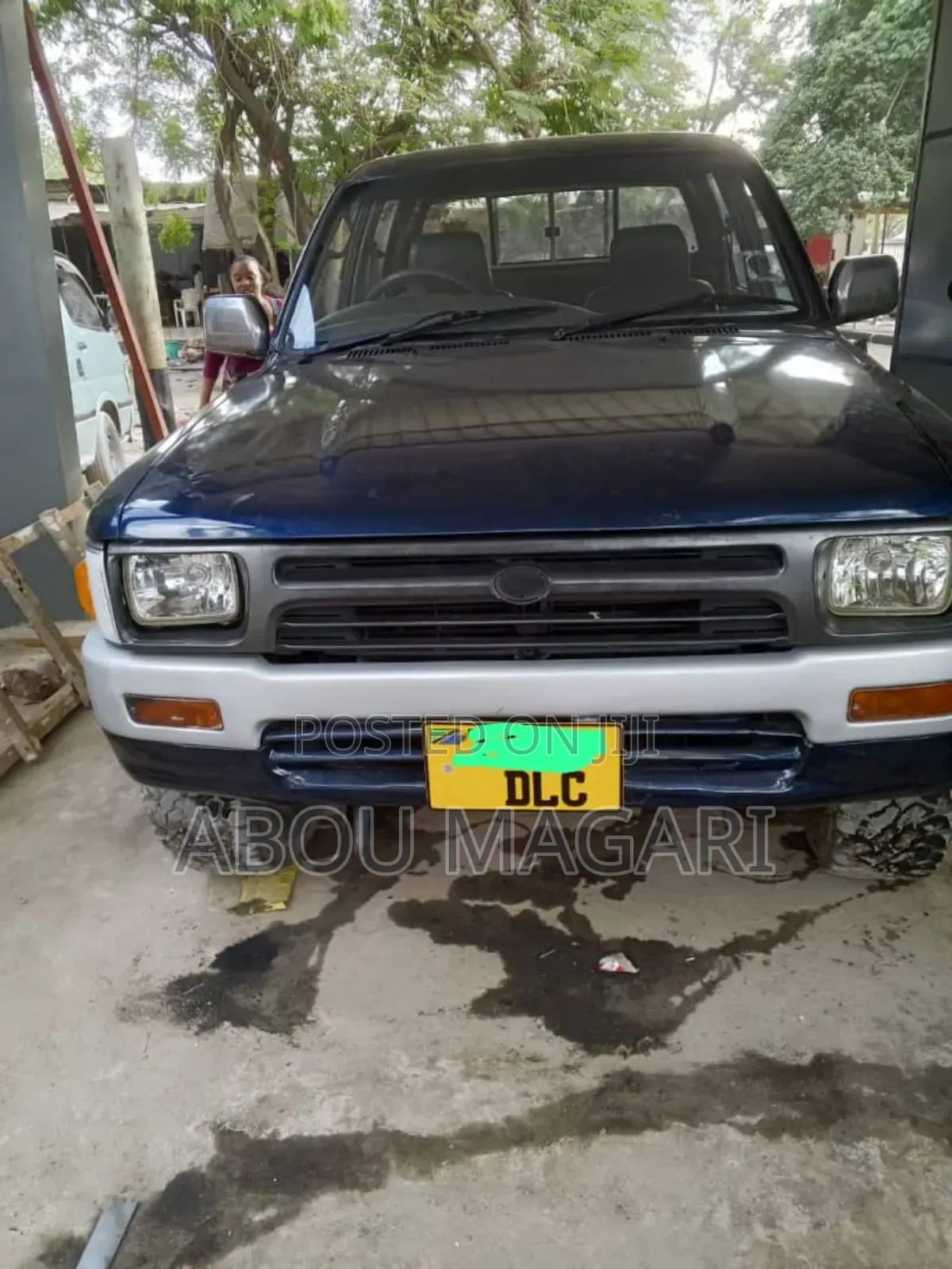 Toyota Hilux 2002 Blue