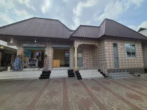 8bdrm Apartment in Mchakama Real Estate, Chamazi for sale