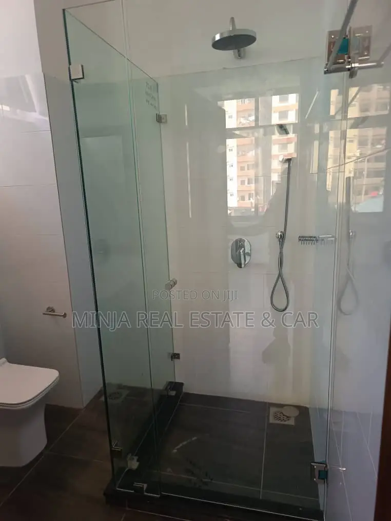 3bdrm Apartment in Upanga West for sale