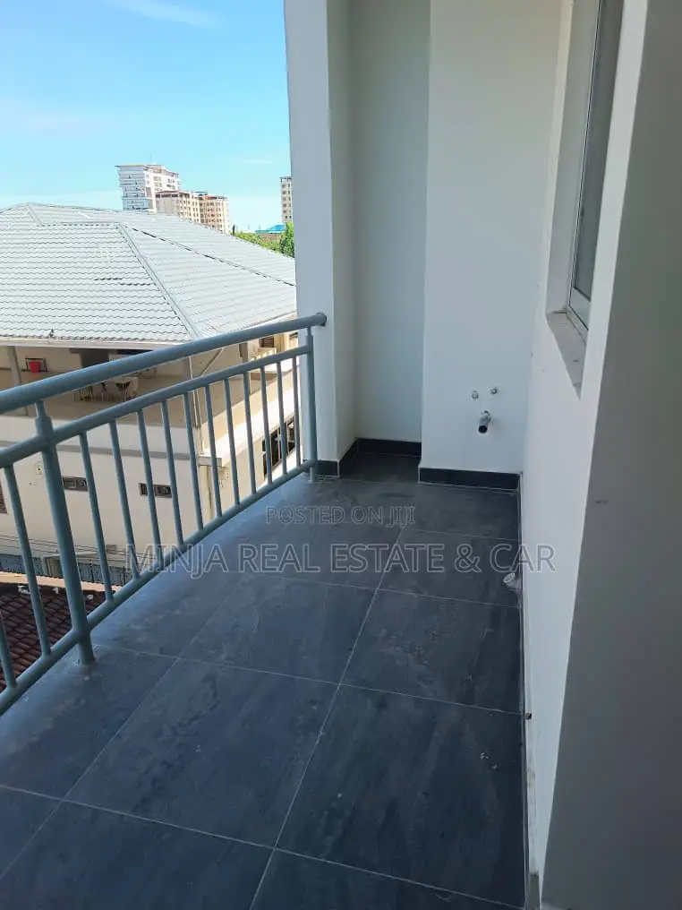 3bdrm Apartment in Upanga West for sale