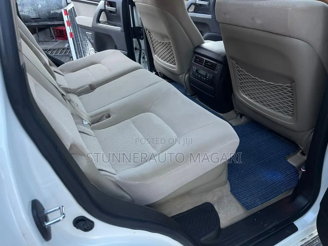 Toyota Land Cruiser 2008 White