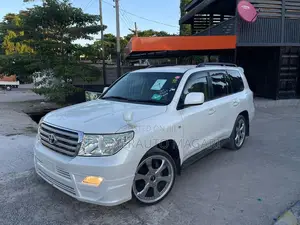 Toyota Land Cruiser 2008 White