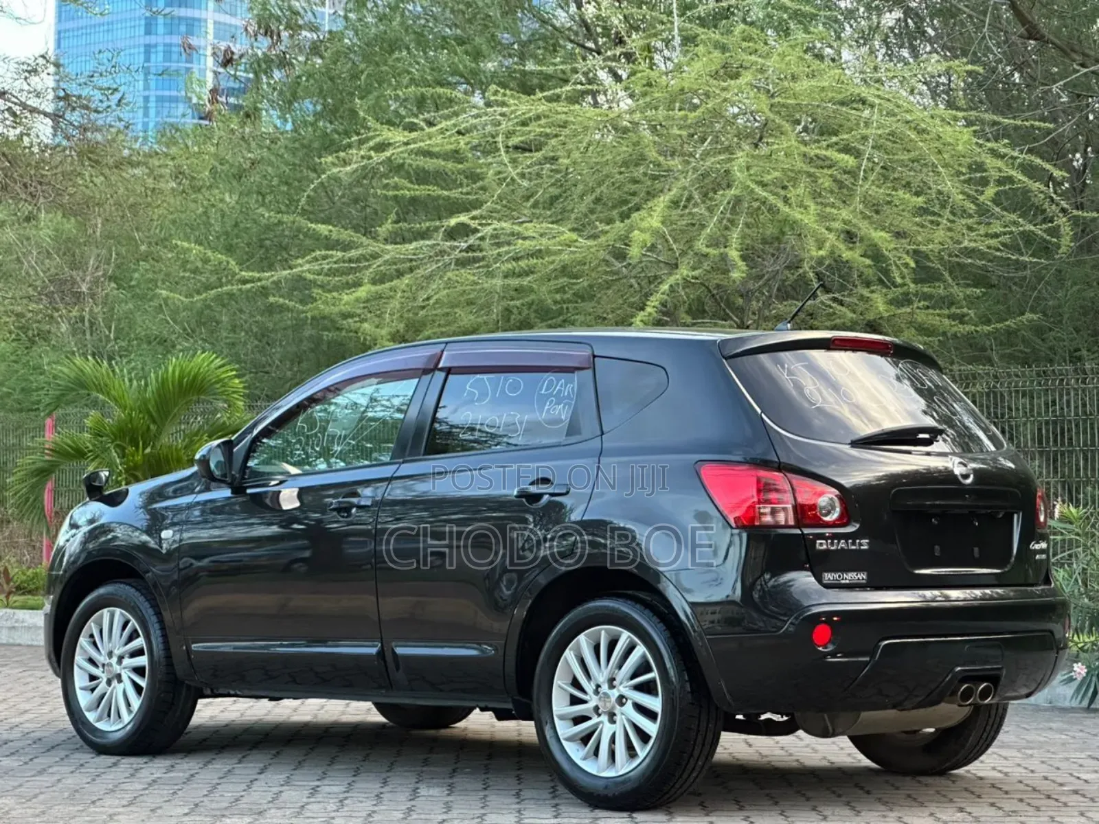 Nissan Dualis 2010 Black