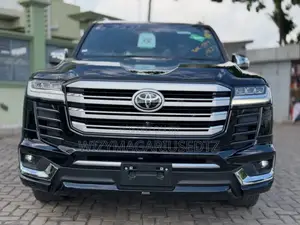 Toyota Land Cruiser LC300 2023 Purple