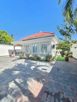 3bdrm House in Mikochen, Mikocheni for sale