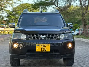 Nissan X-Trail 2010 Black