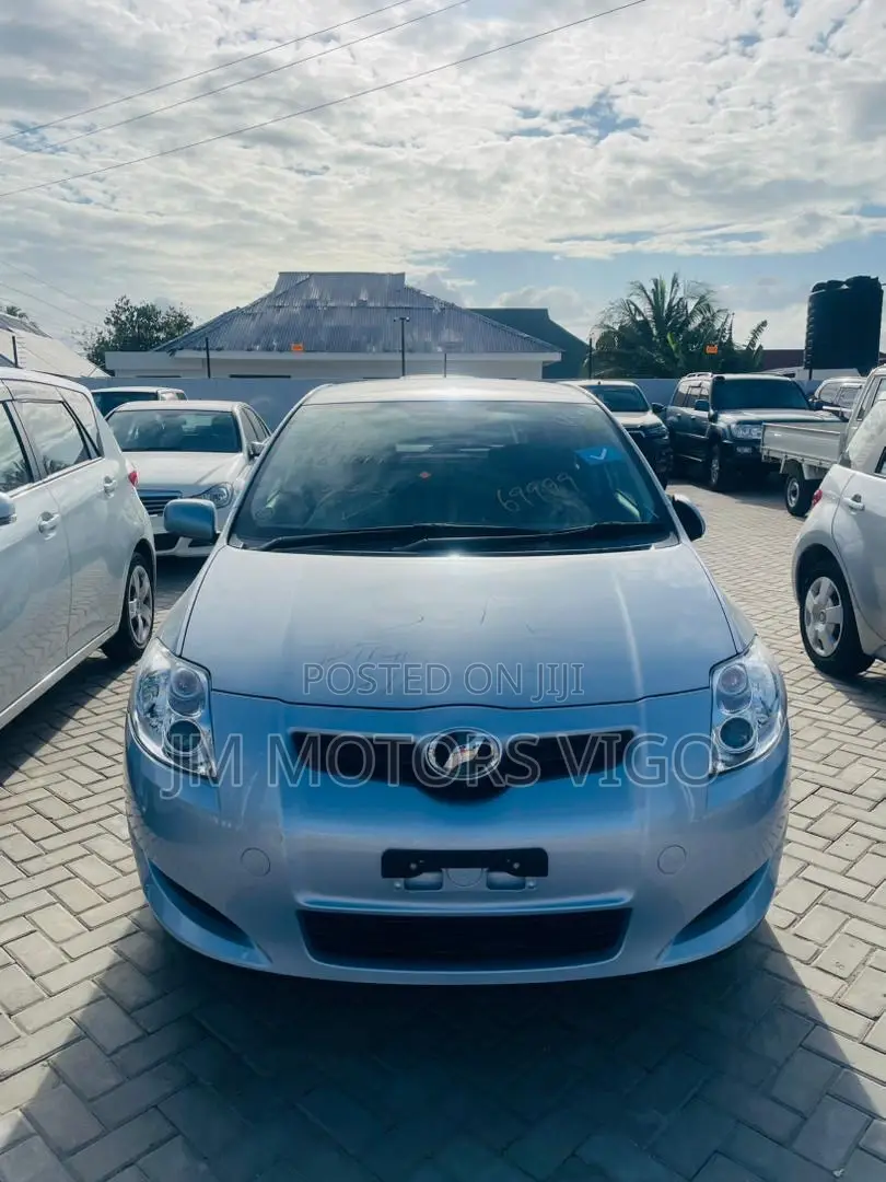 Toyota Auris 2009 Blue