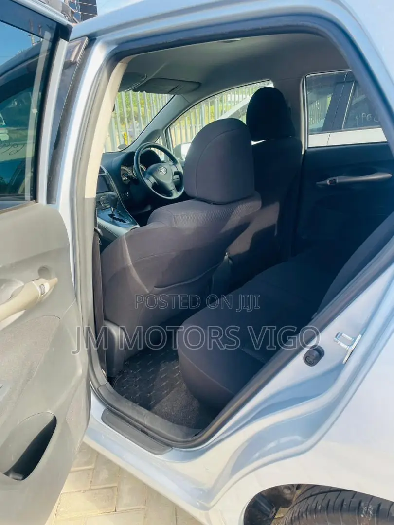 Toyota Auris 2009 Blue