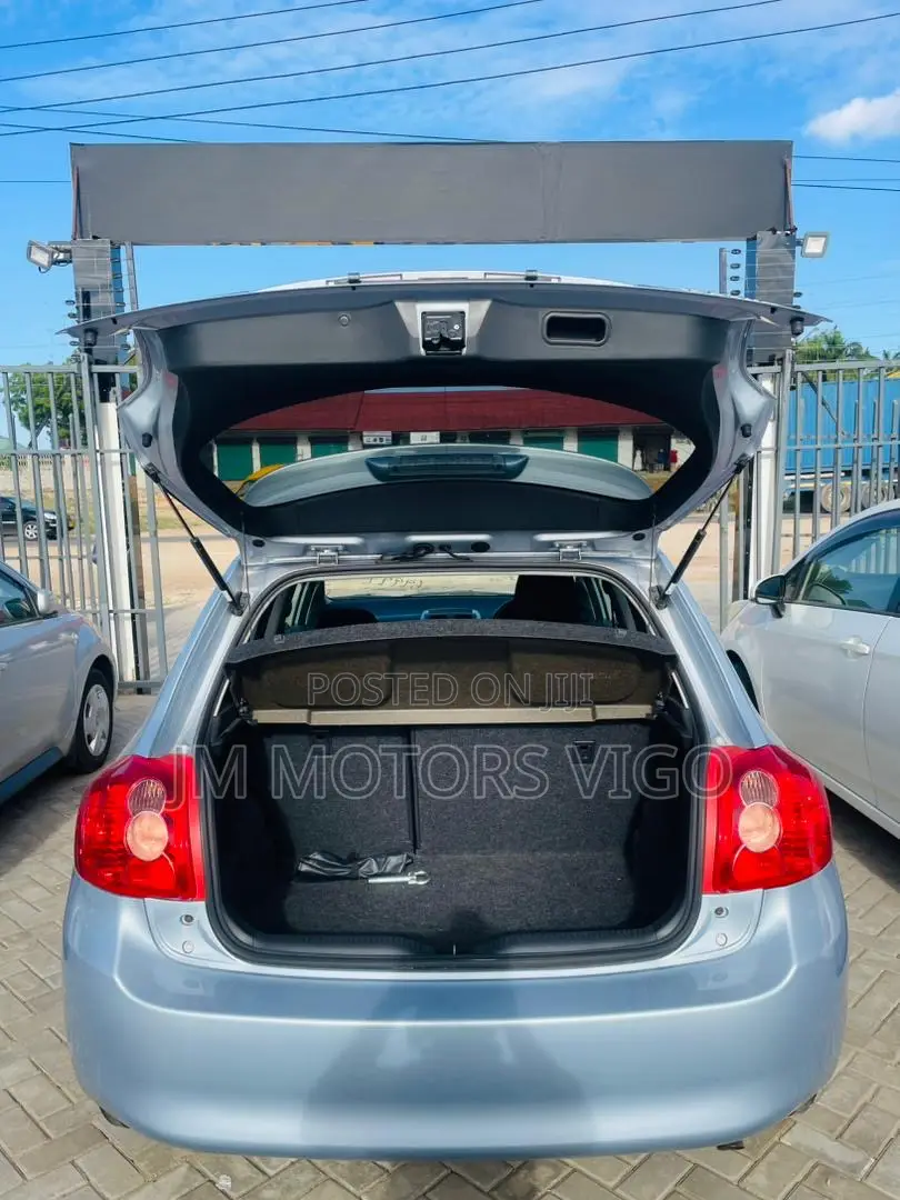 Toyota Auris 2009 Blue