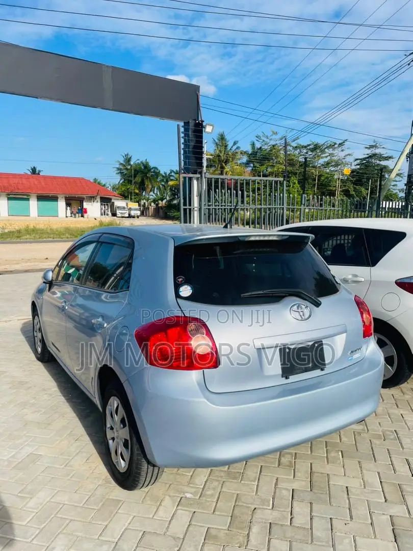 Toyota Auris 2009 Blue