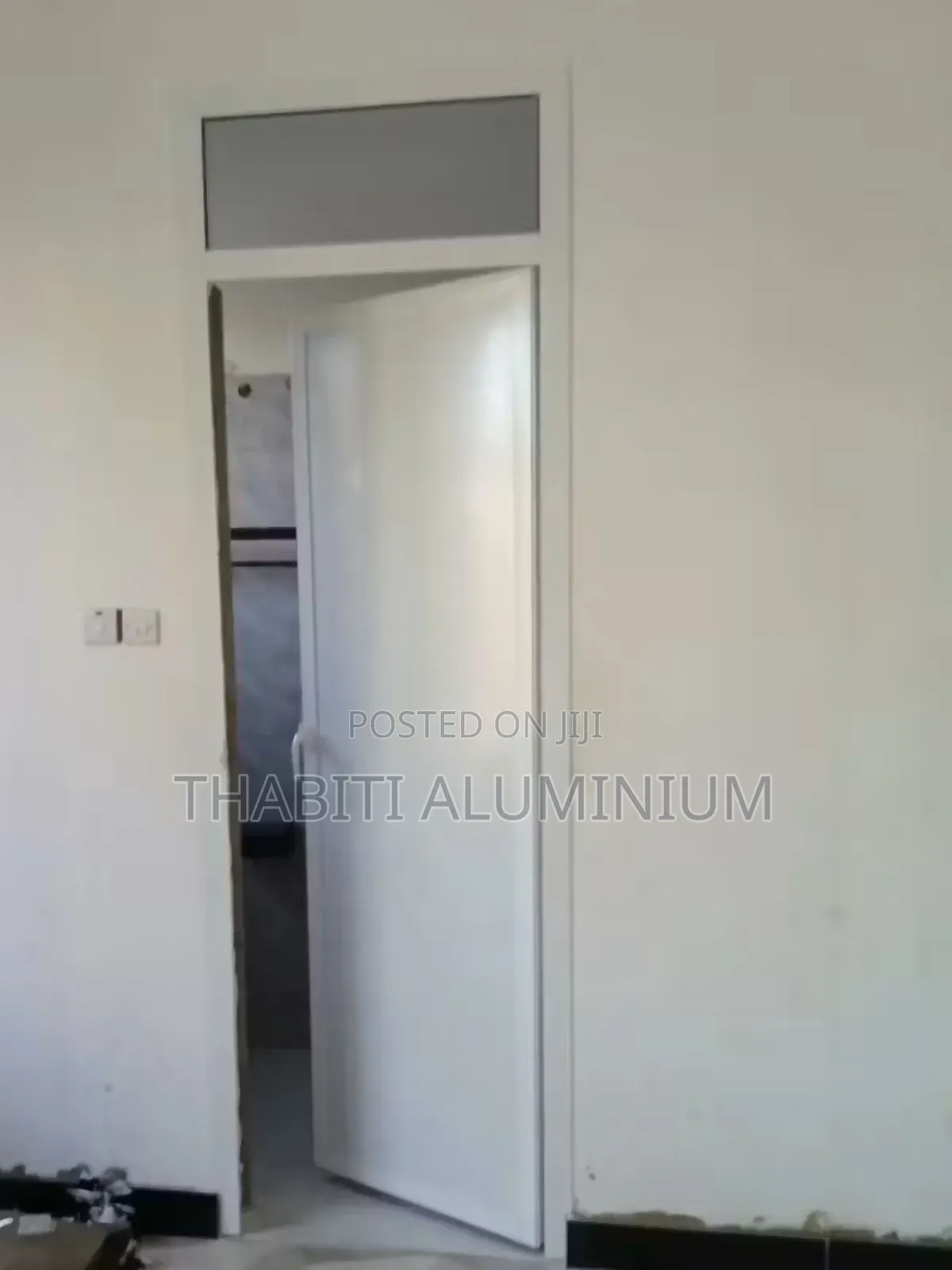 Milango Ya Vyooni Ya Aluminium Ya Bei Nafuu