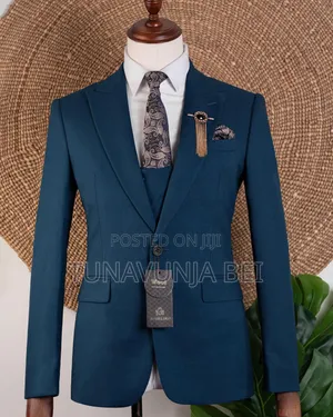 Heavy Material Suit / Heavy Material
