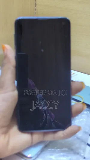 Samsung Galaxy S10e 128 GB Black