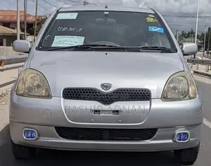 Toyota Vitz 1.3 FWD 3dr 2000 Silver