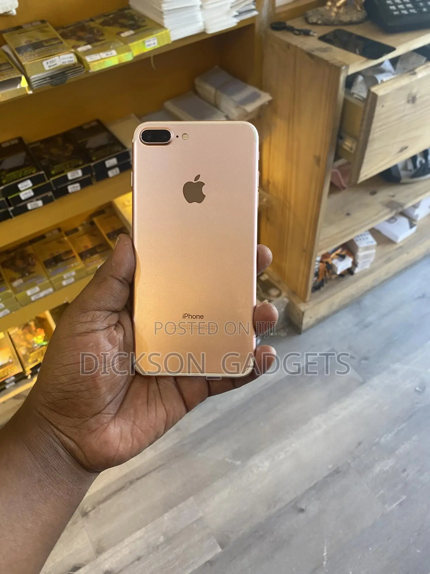 Apple iPhone 7 Plus 128 GB Gold