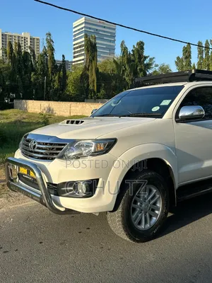 Toyota Fortuner 3.0 D Turbo AWD 2015 White