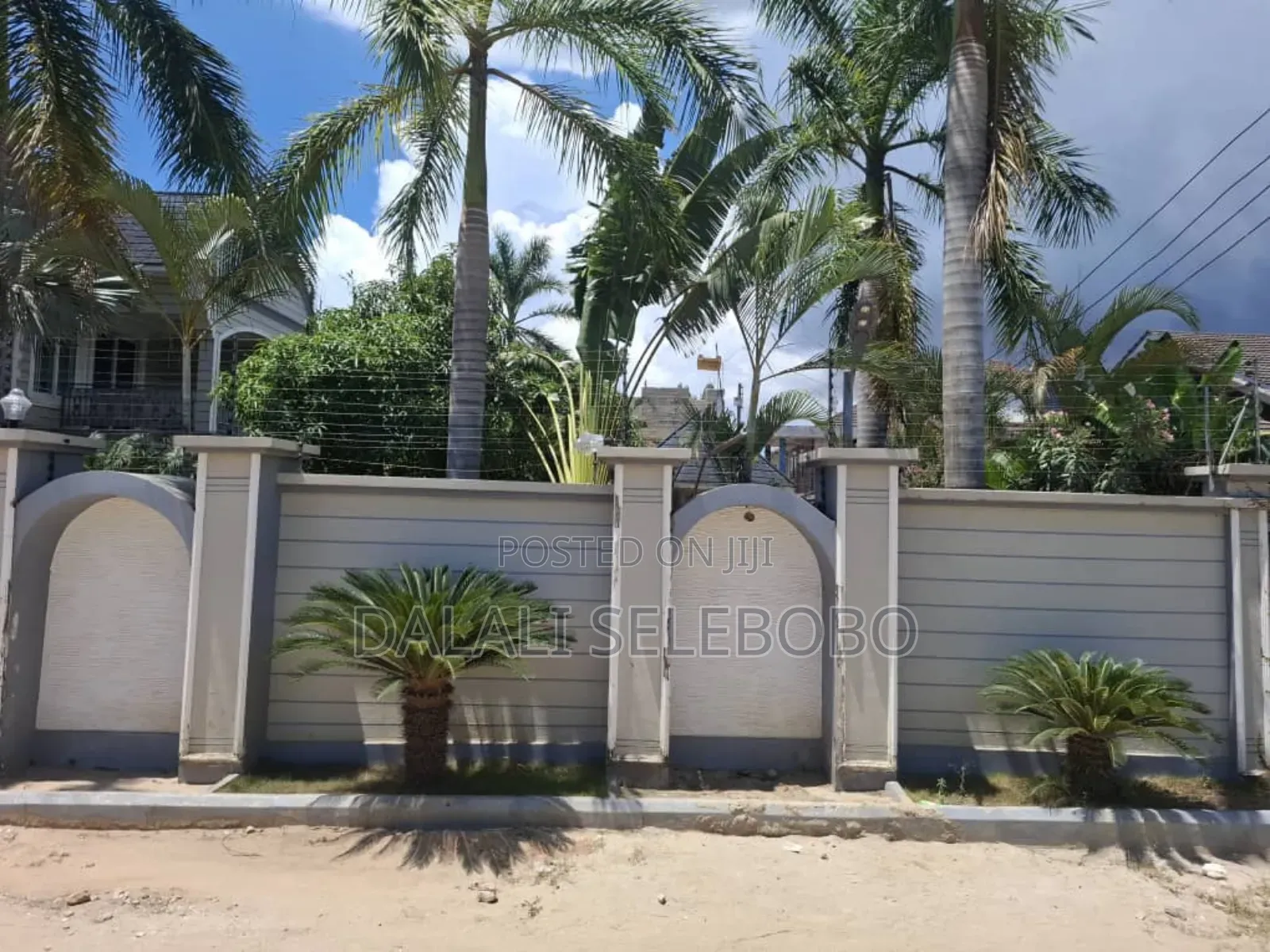 5bdrm Bungalow in Mbezi Beach for sale