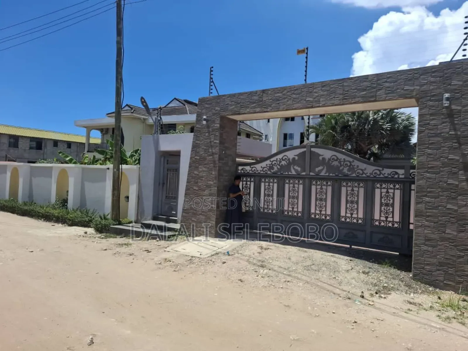 5bdrm Bungalow in Mbezi Beach for sale