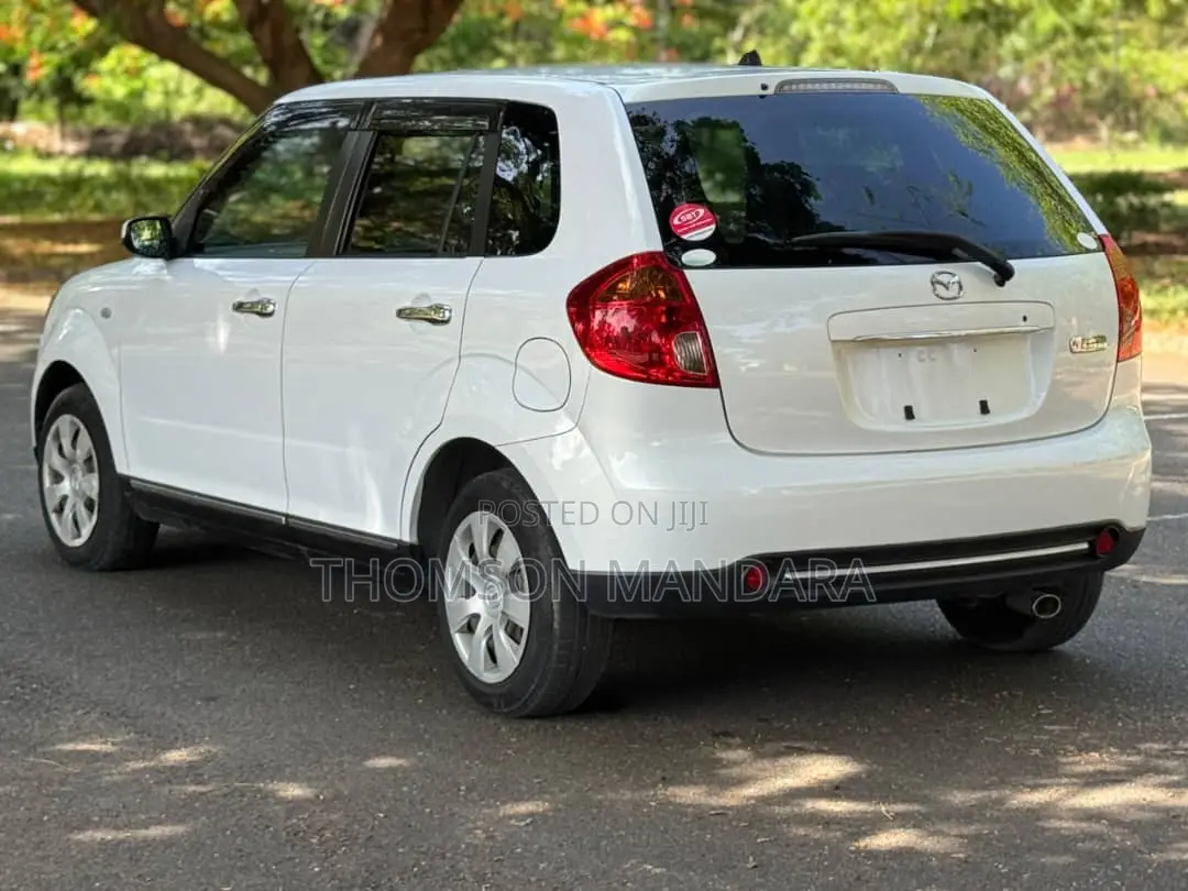 Mazda Verisa 2008 White