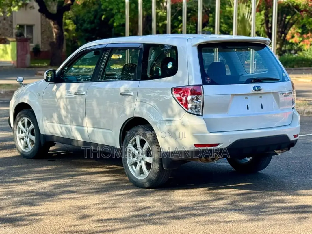 Subaru Forester 2009 White