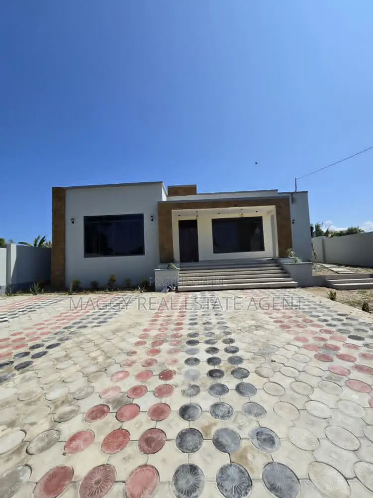 3bdrm House in Mbweni Mpiji for sale