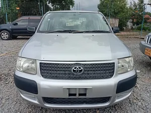 Toyota Succeed 2004 Silver