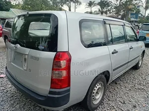 Toyota Succeed 2004 Silver
