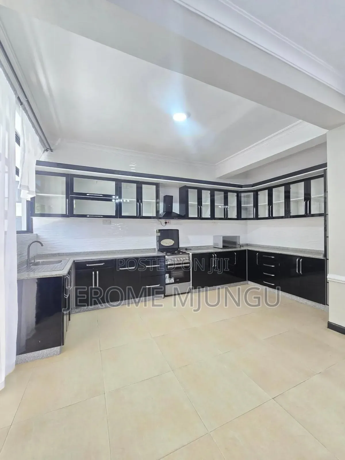 Furnished 3bdrm Apartment in Oyster Bay for rent