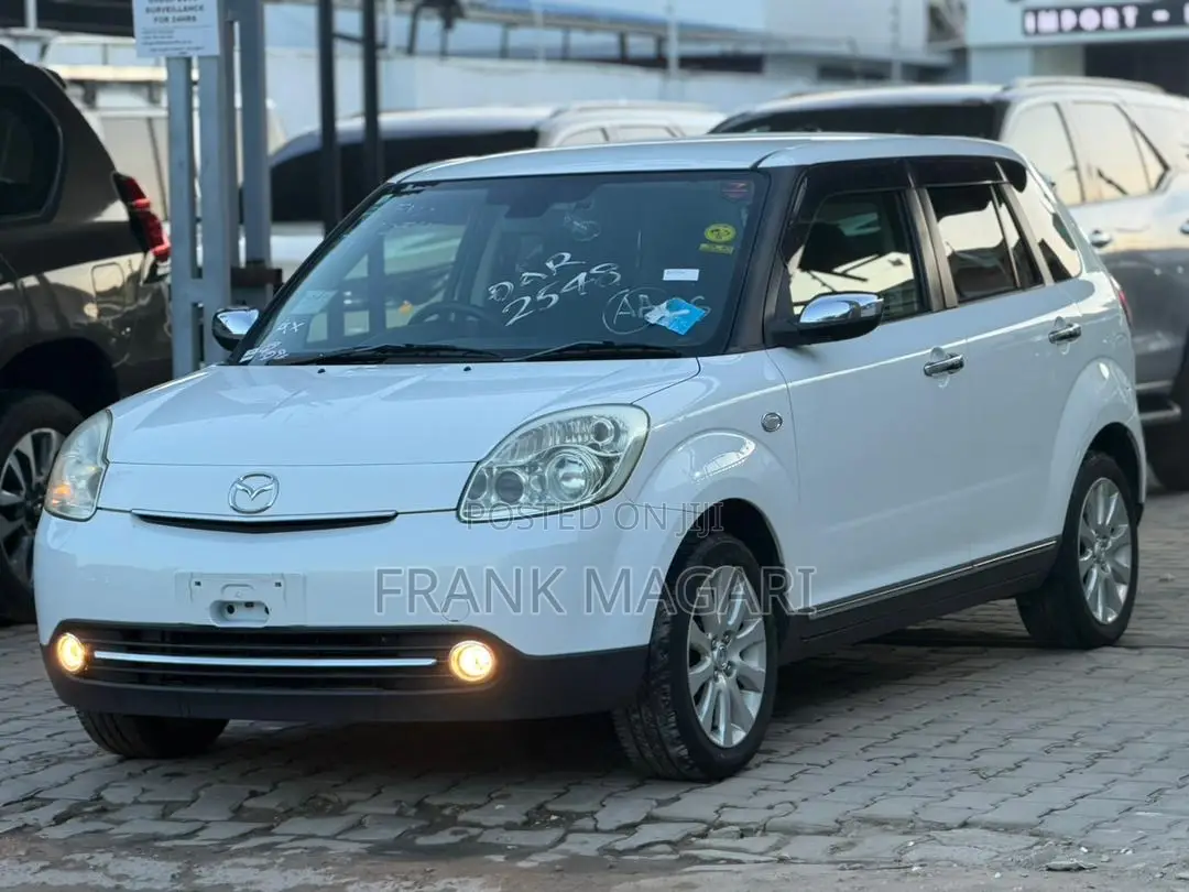 Mazda Verisa 2011 White