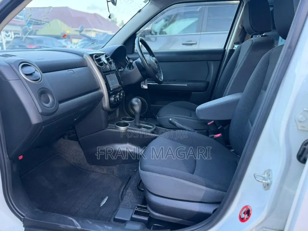 Mazda Verisa 2011 White