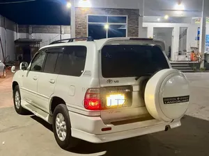 Toyota Land Cruiser 100 4.2 2006 White