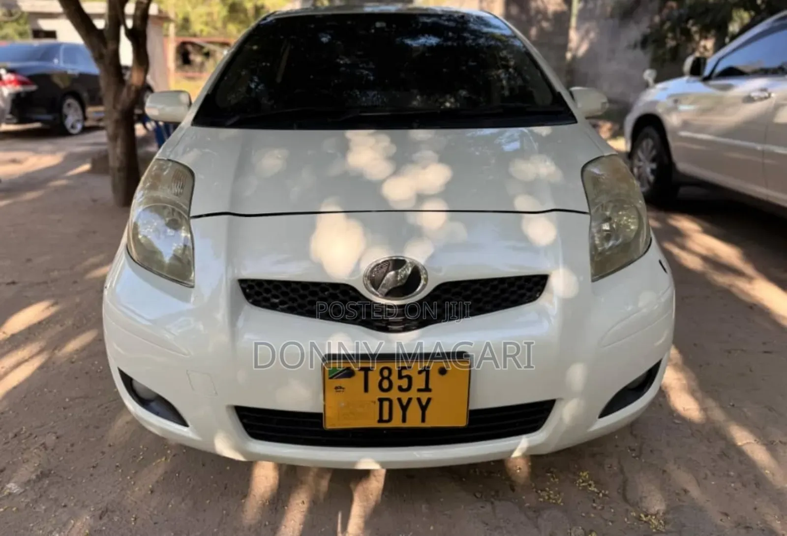 Toyota Vitz 2005 White