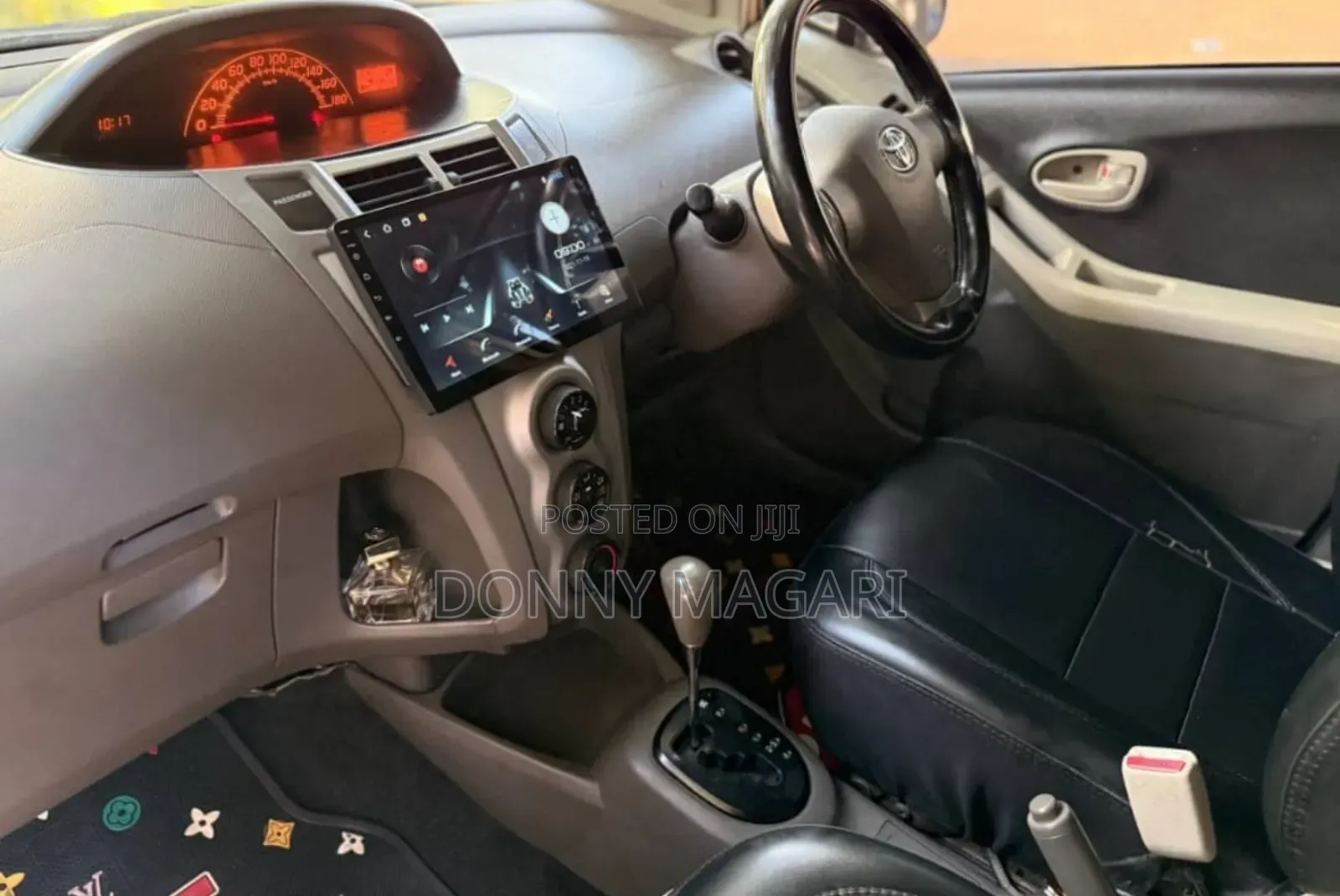 Toyota Vitz 2005 White