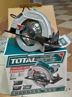 Total Circular Saw 2200w 9" Ts